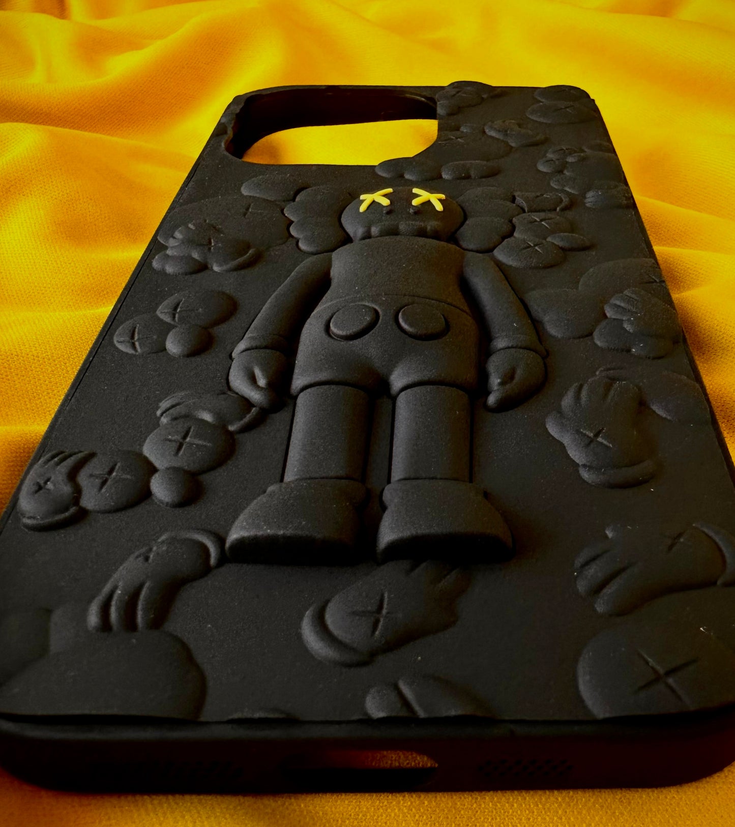 Kaws 3D all black
