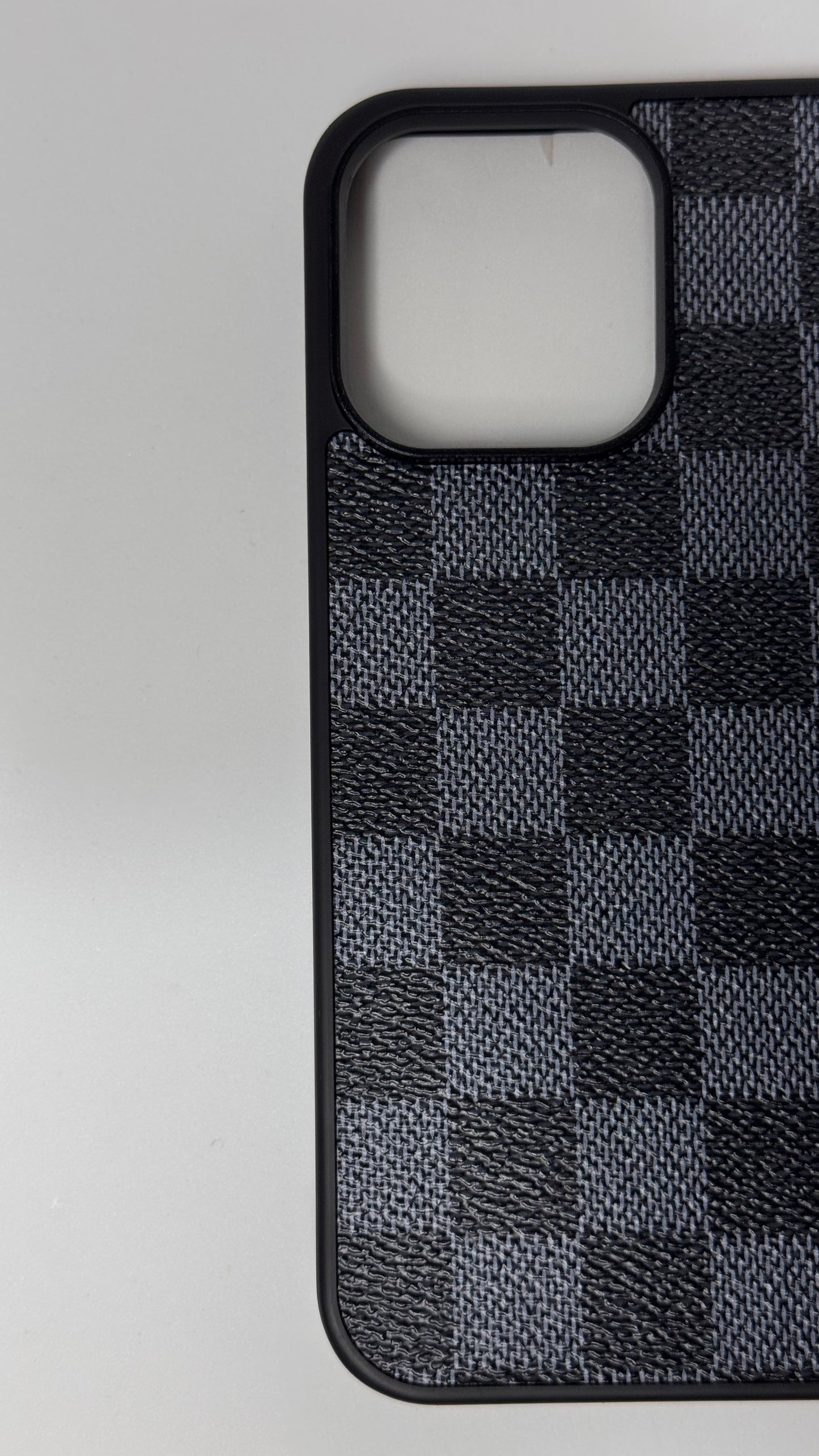 LV cuadros negros